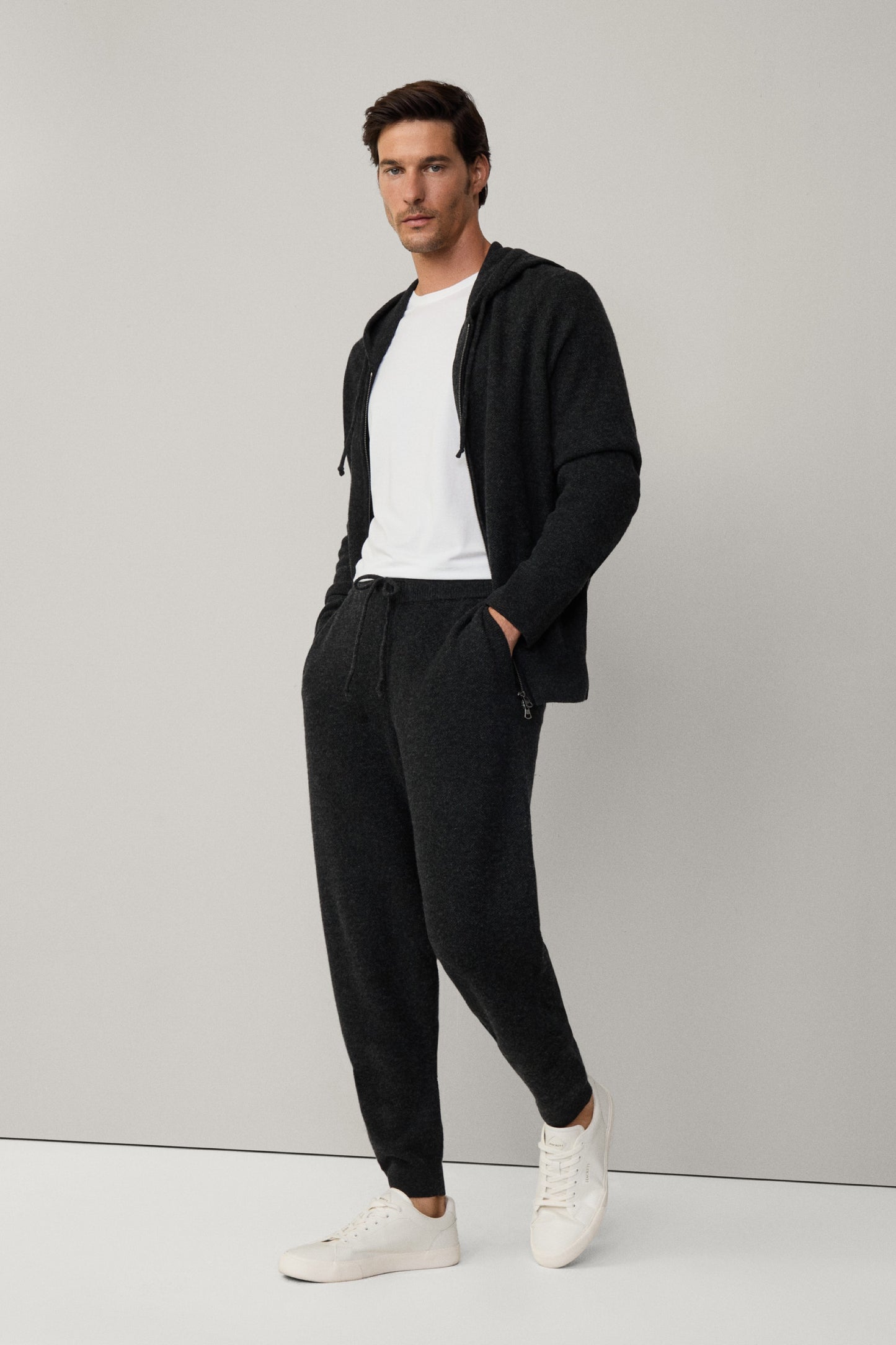 Hackett x Wellwear Cashmere Lounge Set