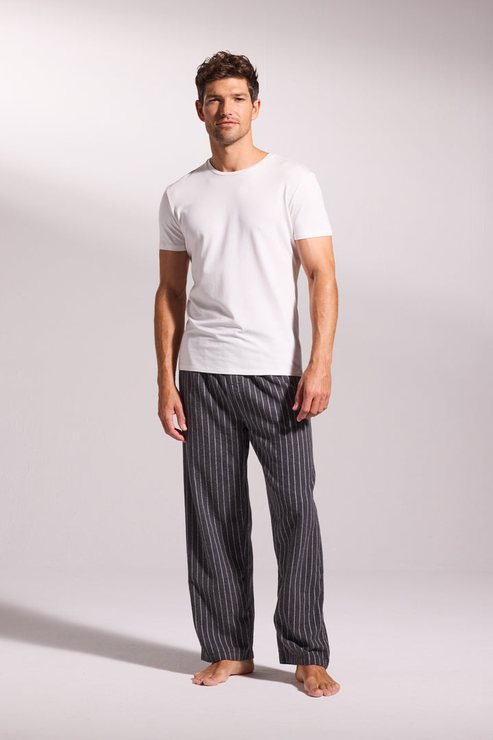 Buy Men's Pyjamas | Luxury & Comfortable Sleepwear | David Gandy Wellwear